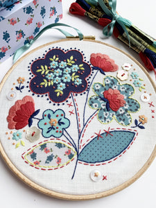 Homespun Ditsy Embroidery Kit **with wonderful Appliqué effect.
