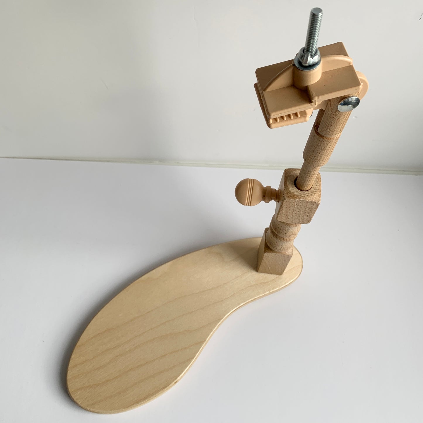 Elbesee Versatile seat frame